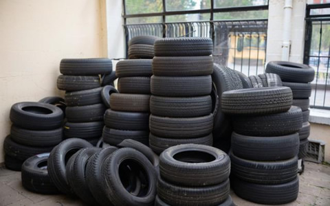 废轮胎回收价持续走高 单条全钢胎超100元